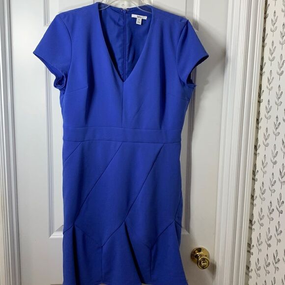 Bar III Size 12 Royal Blue dress with unique swing bottom - Picture 1 of 9